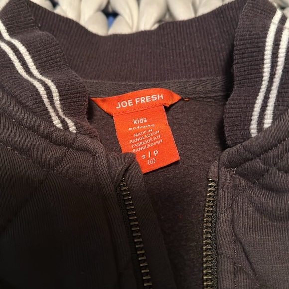 Joe Fresh Quilted Raglan zip up jacket - Picture 2 of 5